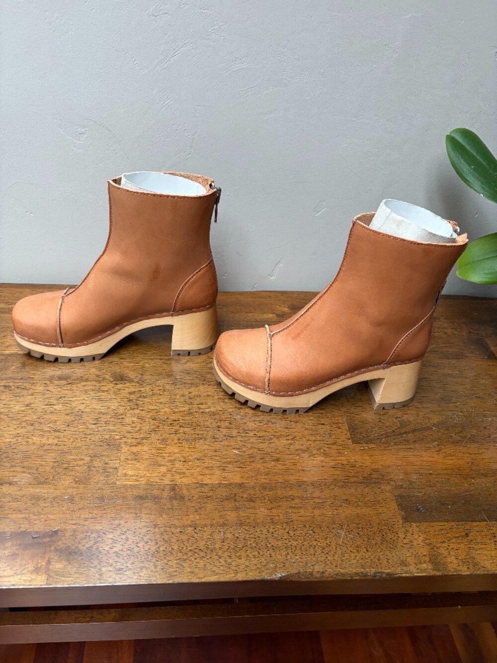 Swedish Hasbeens Women’s Tan Leather Stitchy Ankle Boots Size 36 NWOB - Picture 3 of 5